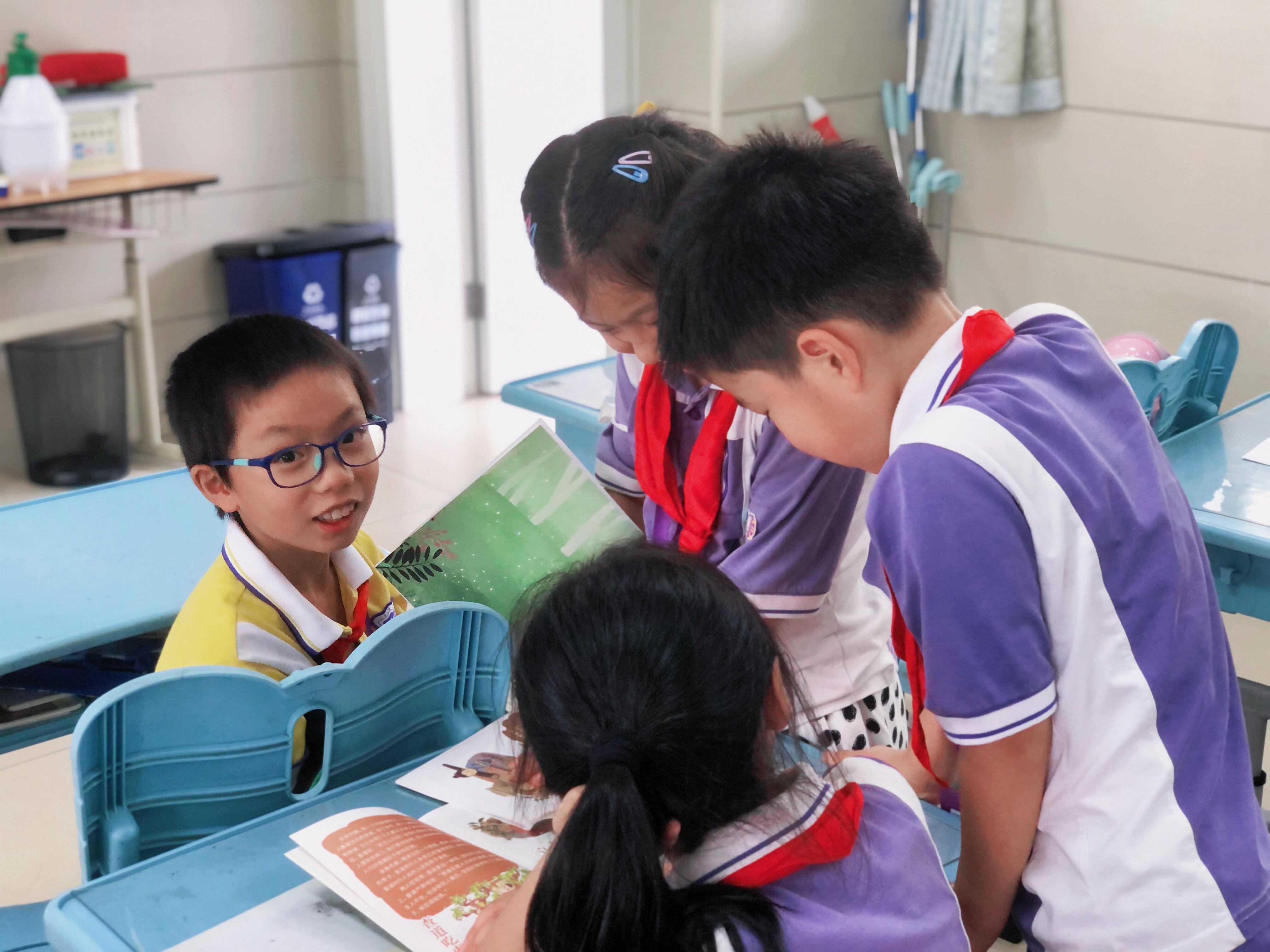 奉贤区育贤小学开展"诚信教育"主题活动