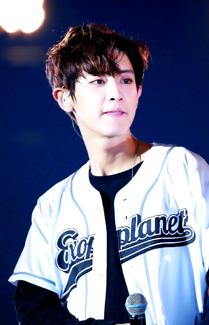 朴灿烈的逗号刘海如何成为潮流新宠