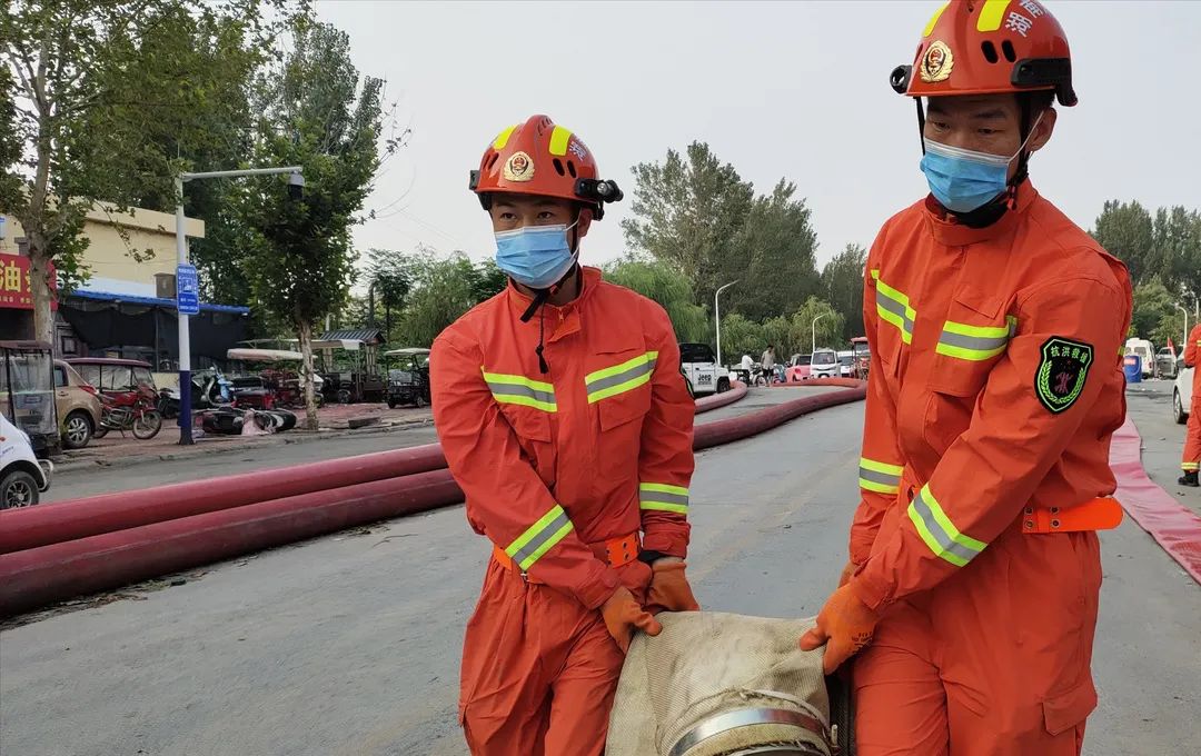 800多公里,55名消防员,12个驰援河南抗洪救灾的日夜!