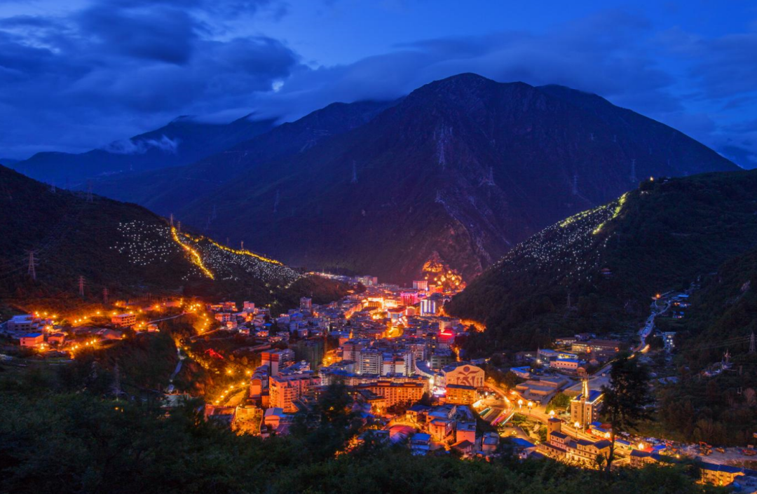 康定市"十三五"时期经济社会发展纪实