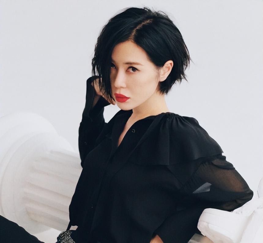 不是所有厚嘴唇都是"香肠嘴"!这6位厚唇女星,全都是风情万种