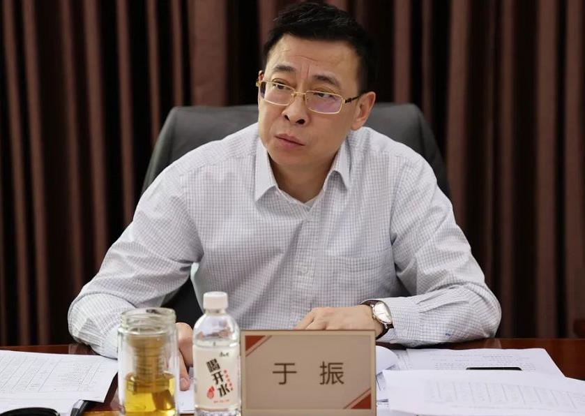 哈经开区管委会主任,平房区政府区长于振主持召开哈经开区平房区数字