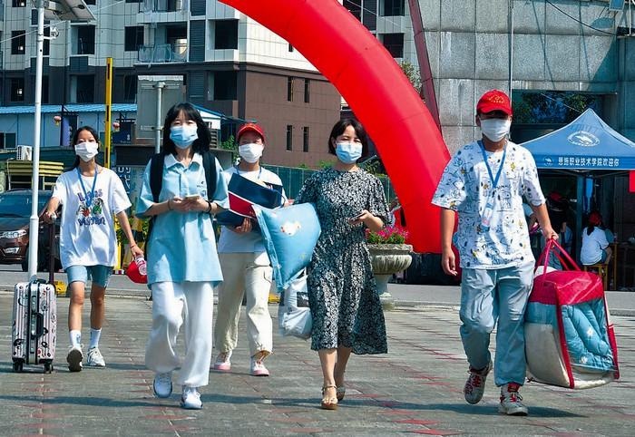 恩施职业技术学院新生入校报到
