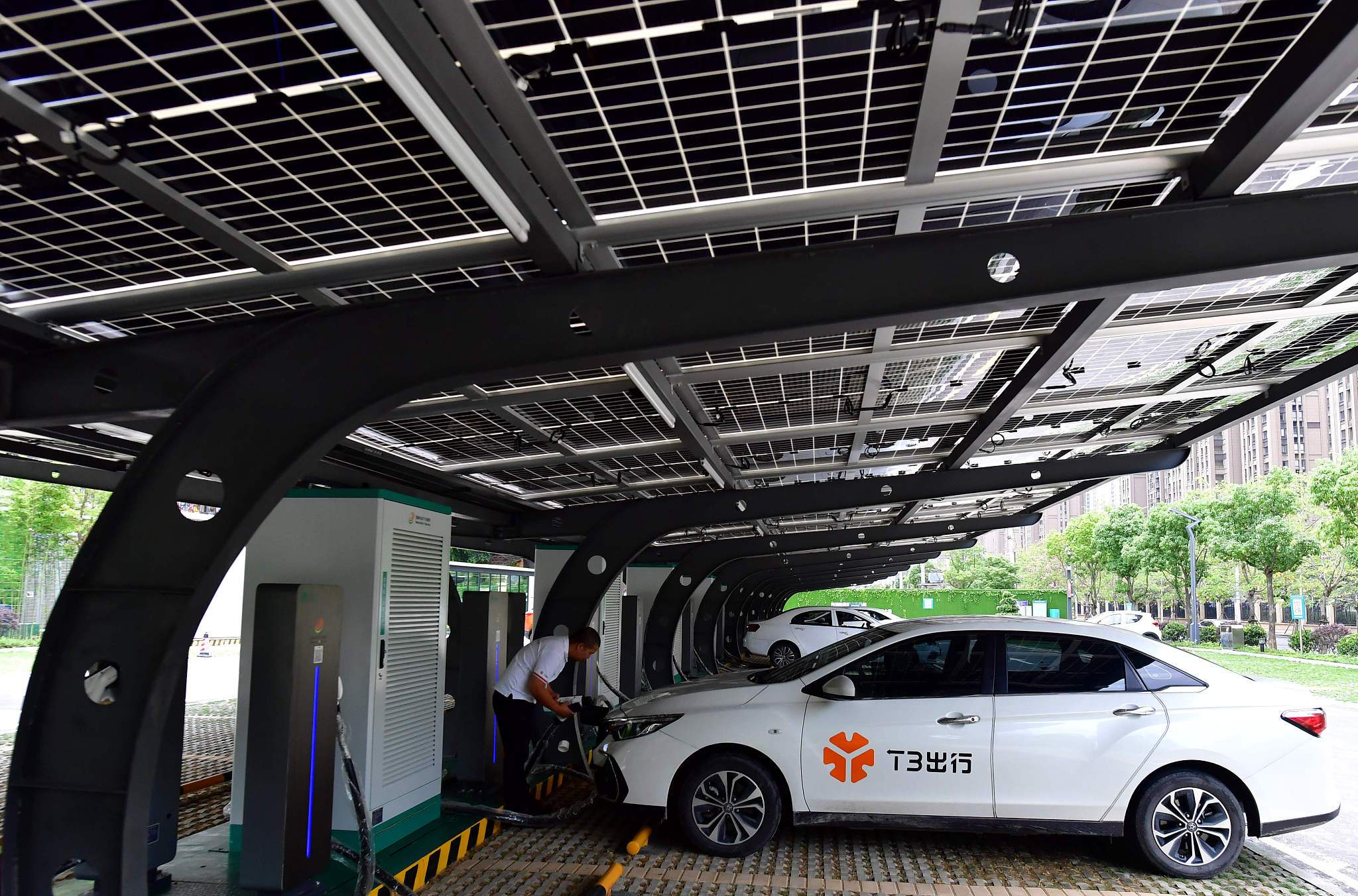 充电桩玩家也来干储能,「领充新能源」发力"光储充 "|最前线