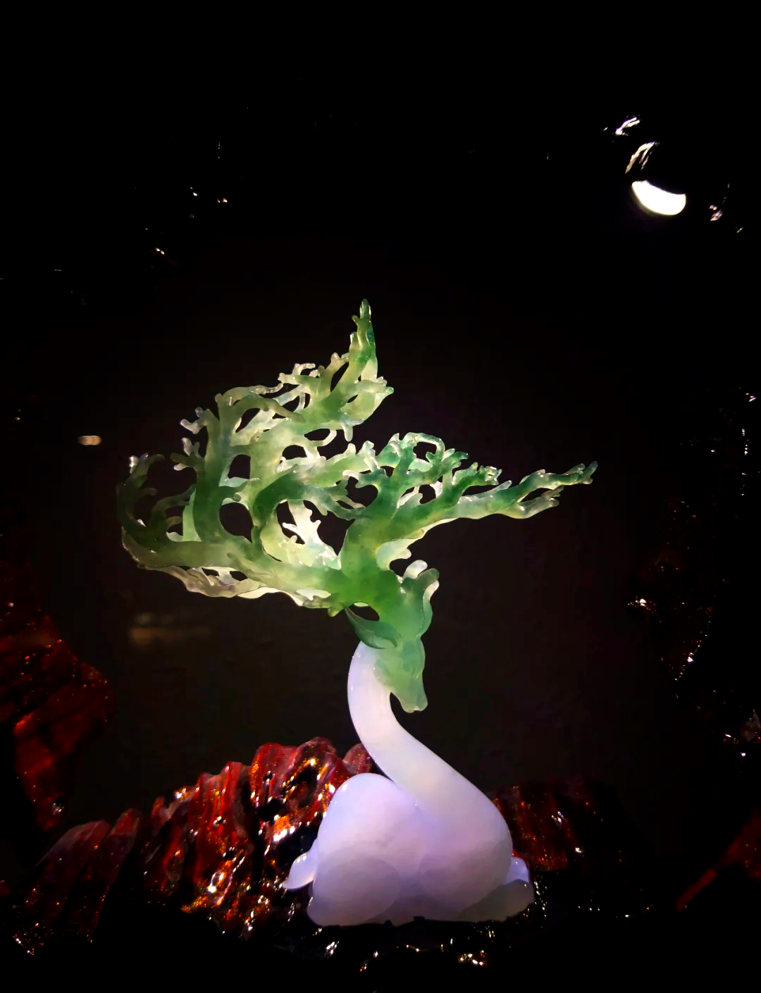 镂空雕技艺:探寻玉雕艺术中的非凡匠心