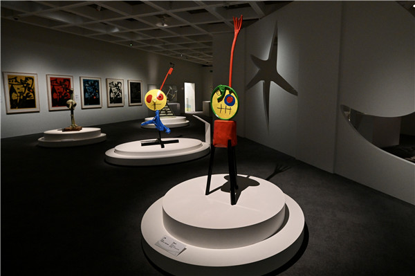 西班牙现代艺术大师胡安·米罗作品展在香港开幕