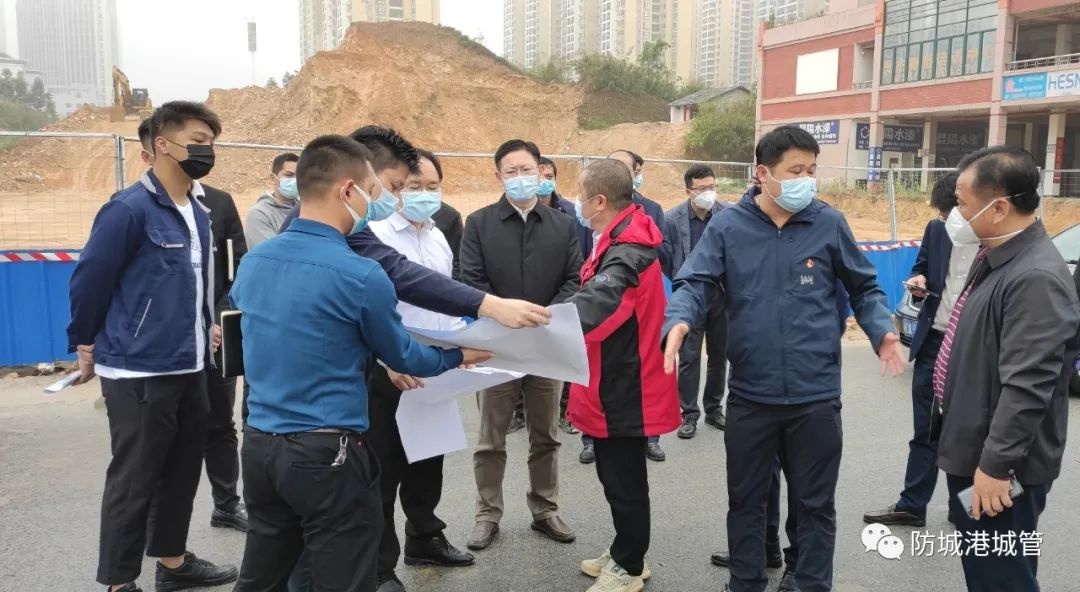 罗真调研中心区"断头路"打通工作