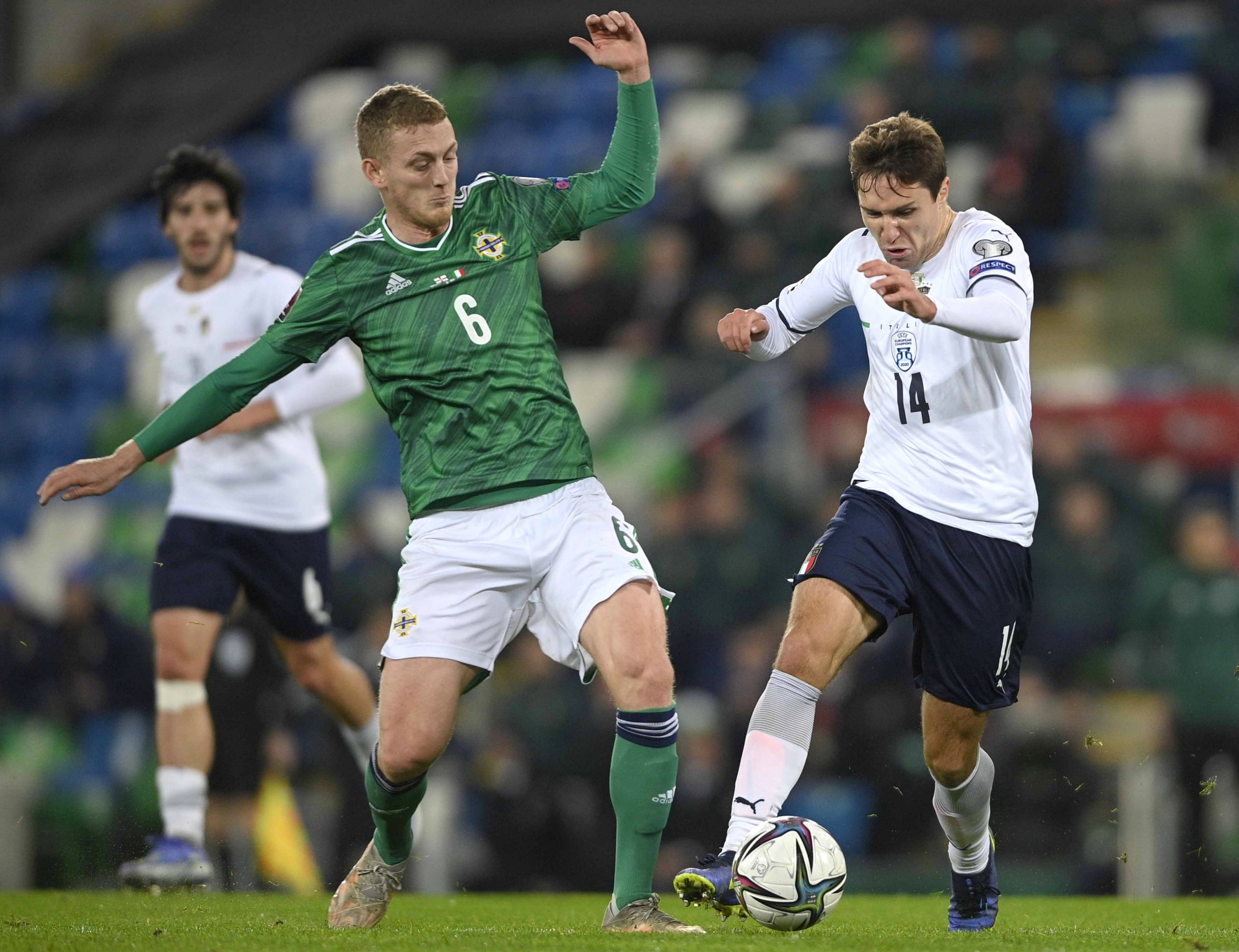 (40)足球——世预赛:意大利战平北爱尔兰