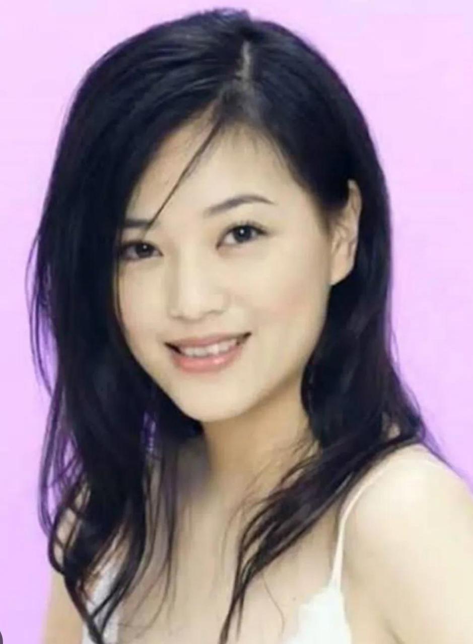 刘小慧(1971年7月24日—),原名刘少慧,前香港女歌手和女演员.