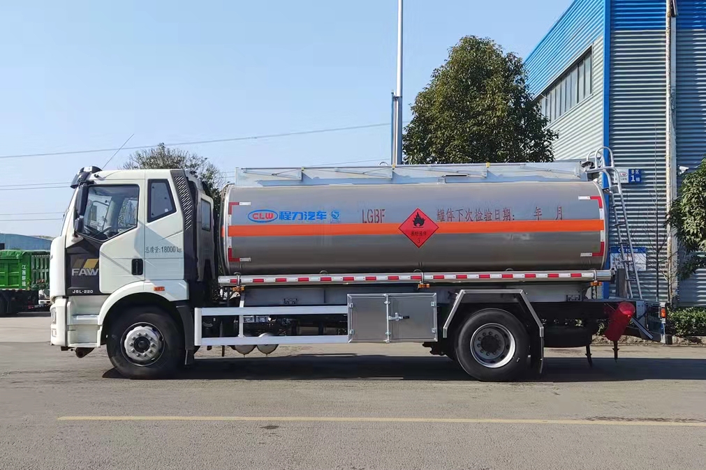 10吨油罐车 解放油罐车 油罐车价格 油罐车图片配置