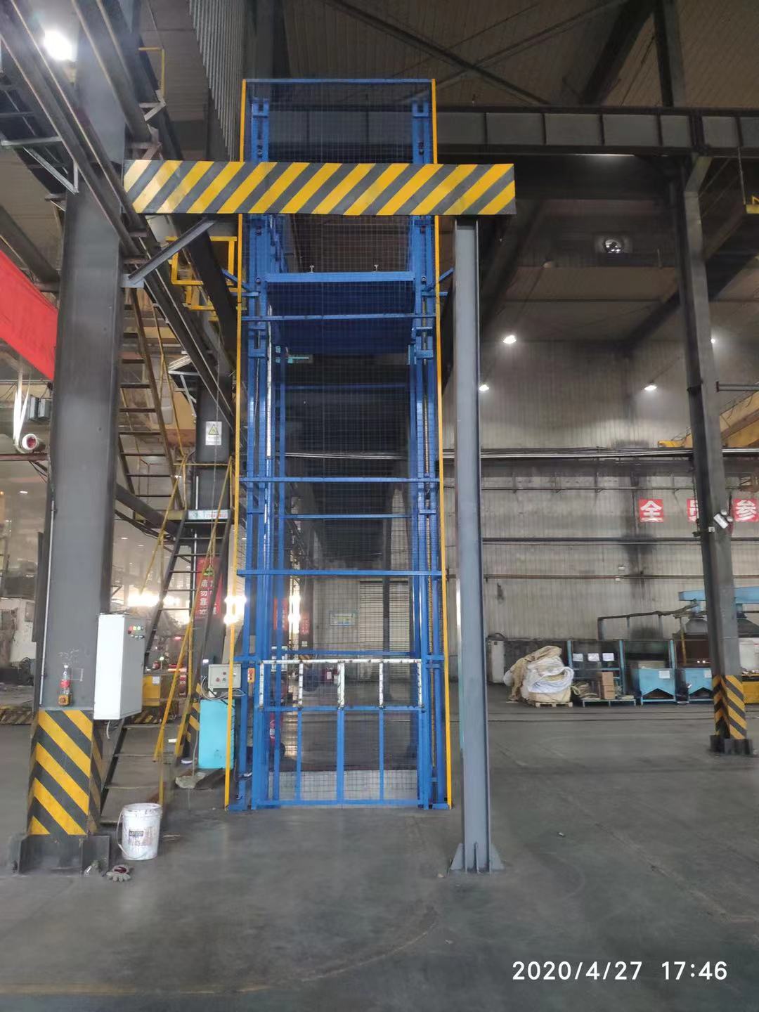 导轨式电动升降货梯