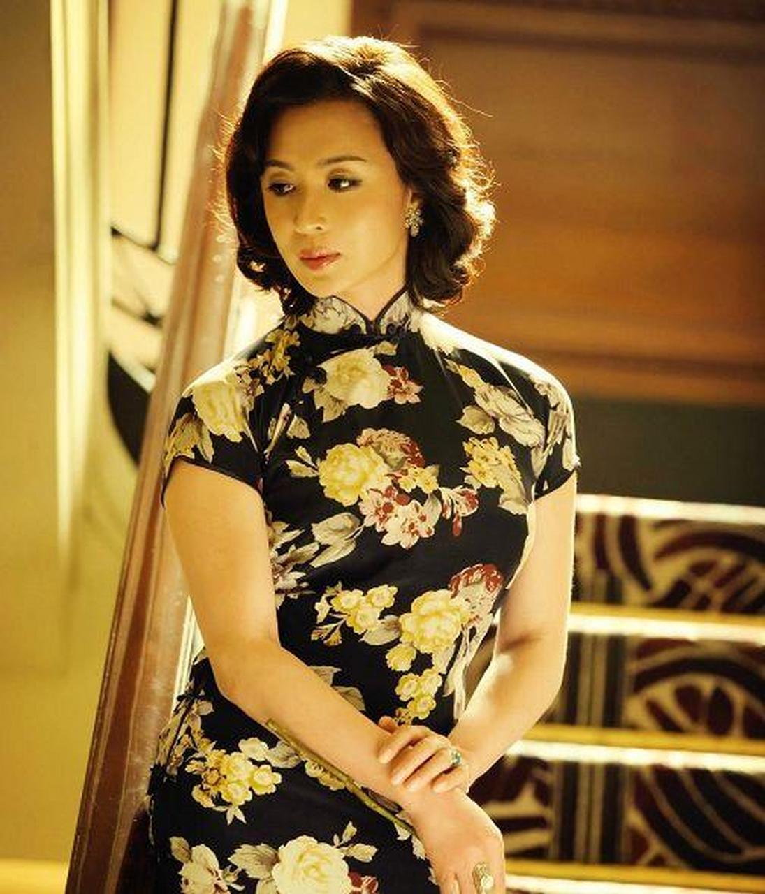 金星说,老公啊,我看上了一个包.