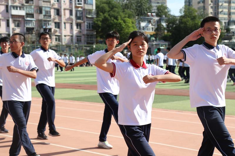 北京汇文中学组织开展2021,2022级高中学生军训活动