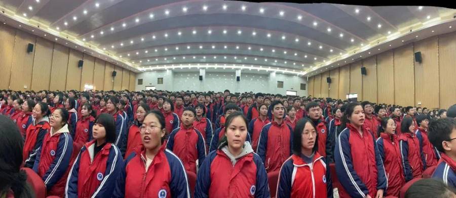 单县北辰实验学校开展中考百日誓师大会