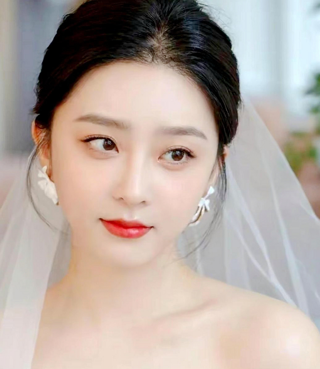 王嘉丽的甜美美图太令人感到治愈了.