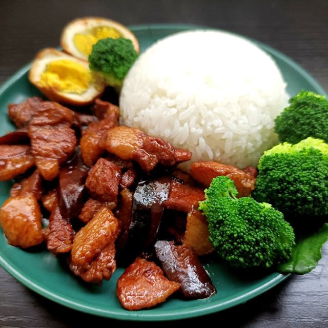 台湾控肉饭图片