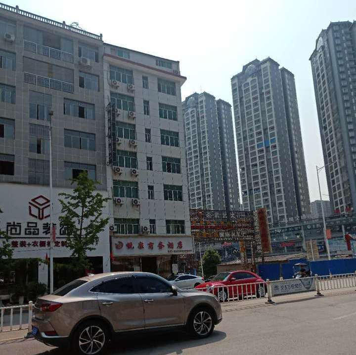 石阡县汤山镇酒厂安置区一整幢房屋挂牌441万