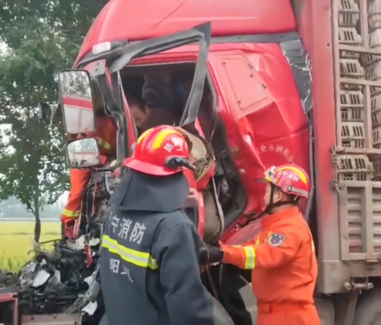 揪心!辽宁辽阳发生一起事故,情况十分危急,现场令人害怕
