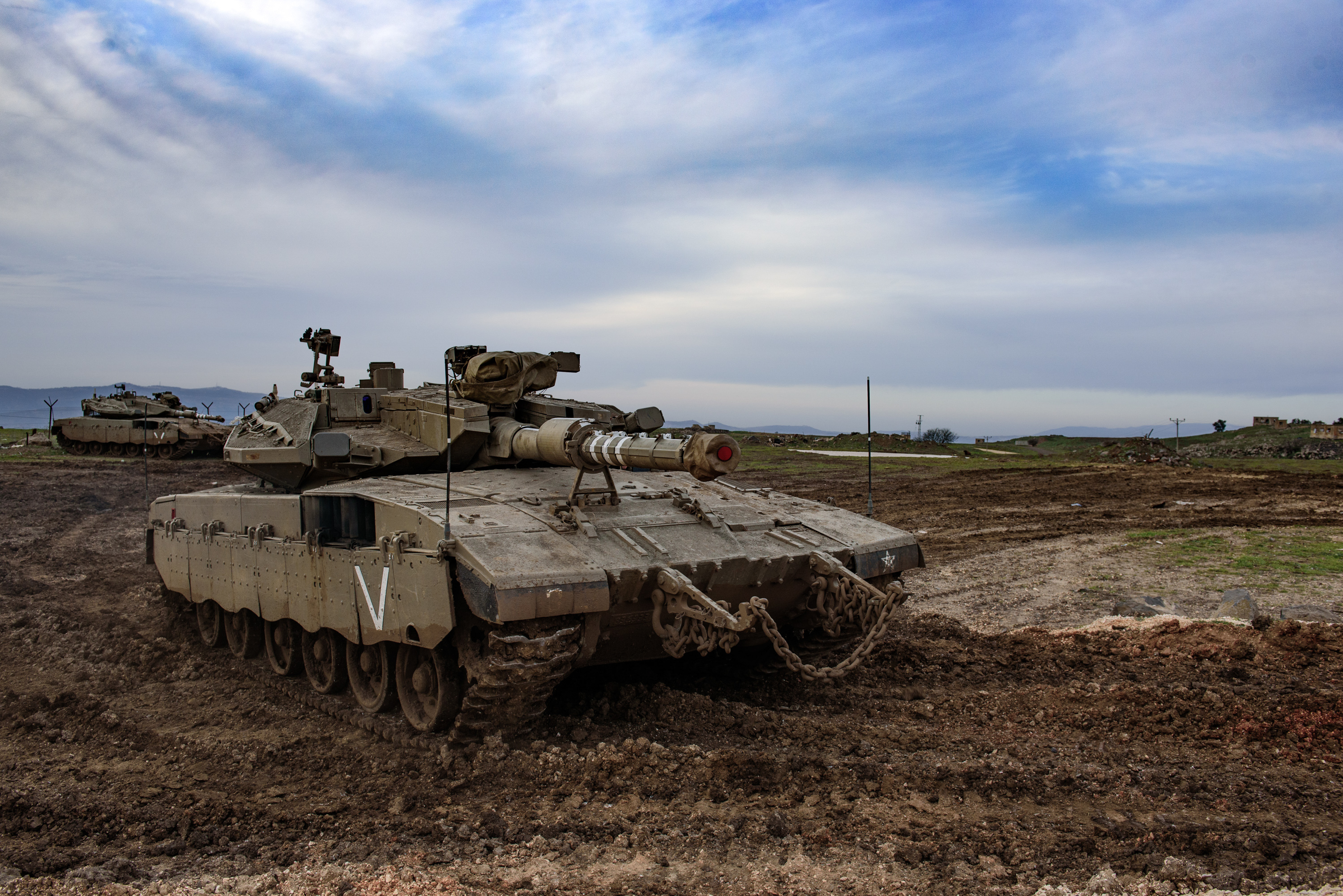 再战就是决战 称3000颗重磅钻地弹已准备好:躲在地下又怎样?