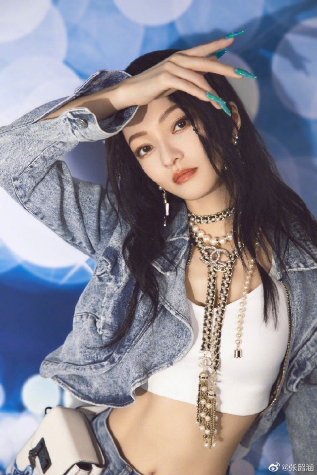 张韶涵《天赐的声音》朋克风剧照酷飒