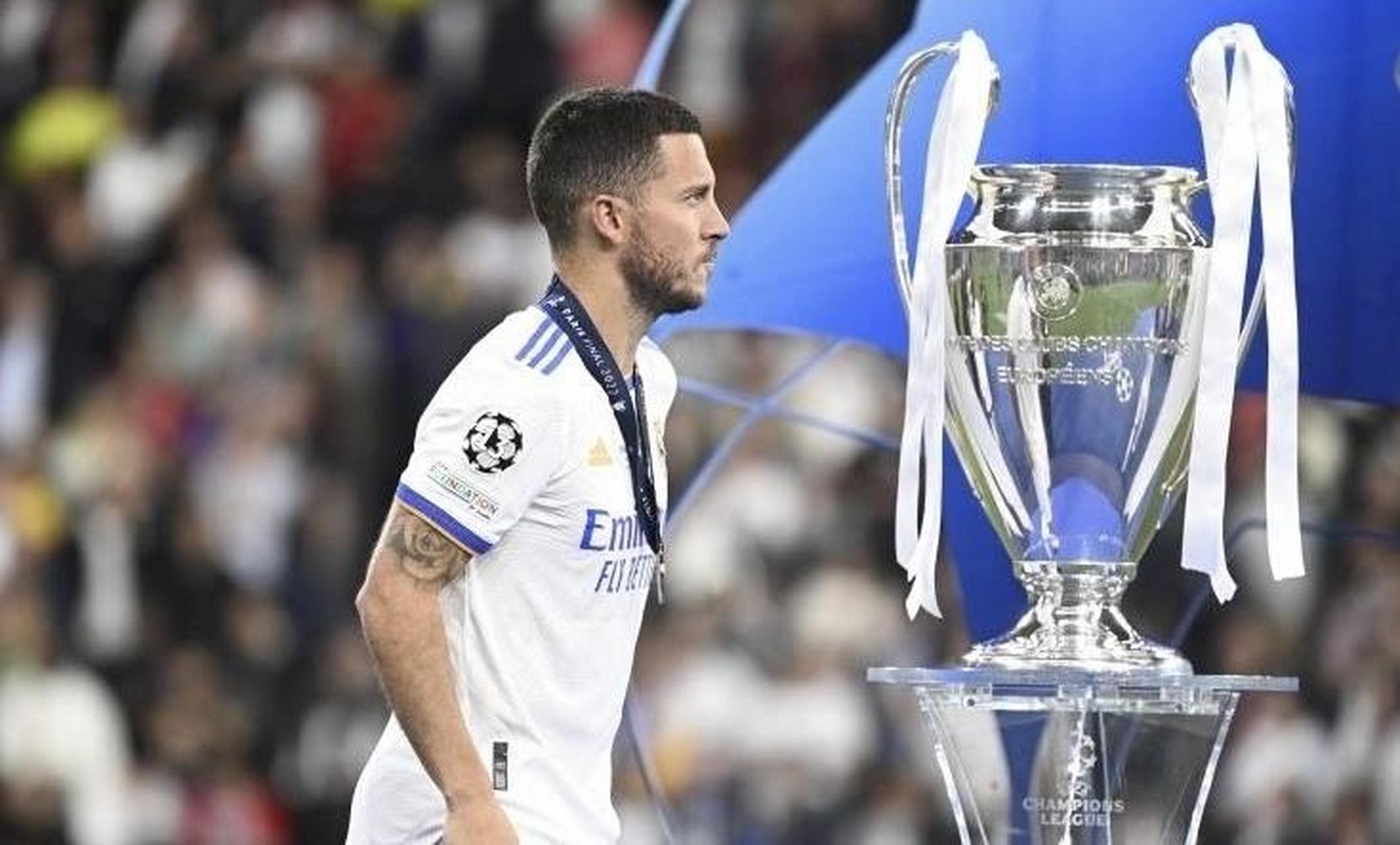 北京时间10月10日下午,32岁的比利时球星艾登-阿扎尔,在社交媒体上发