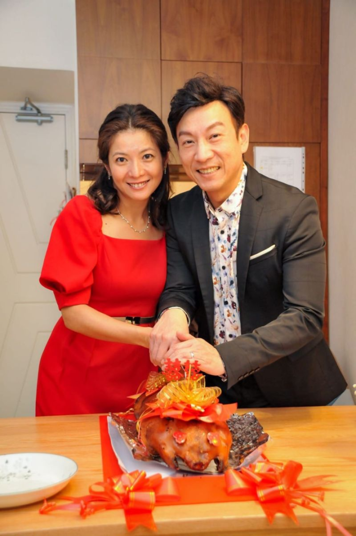 比大s还猛!《麻辣鲜师》第一代女星胡凯欣再嫁20年前旧爱!