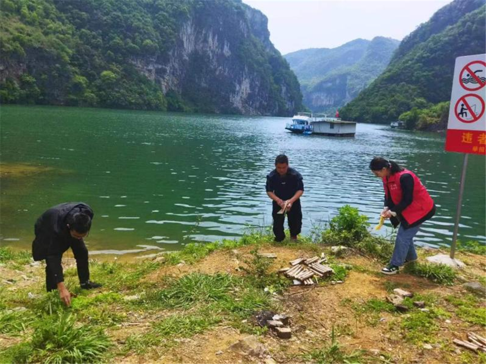 清镇市暗流镇三举措助力河长制工作见实效