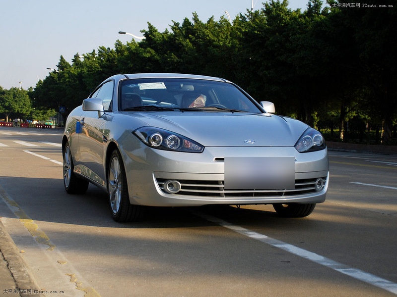 有一个车标,像一个t字,像跑车系列的,那是什么车啊?