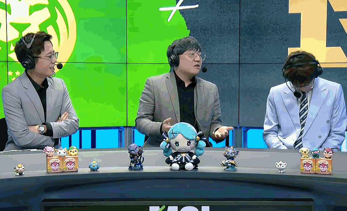 rng对抗赛四连胜,mad被运营折磨,乐言赛后摇头庆祝