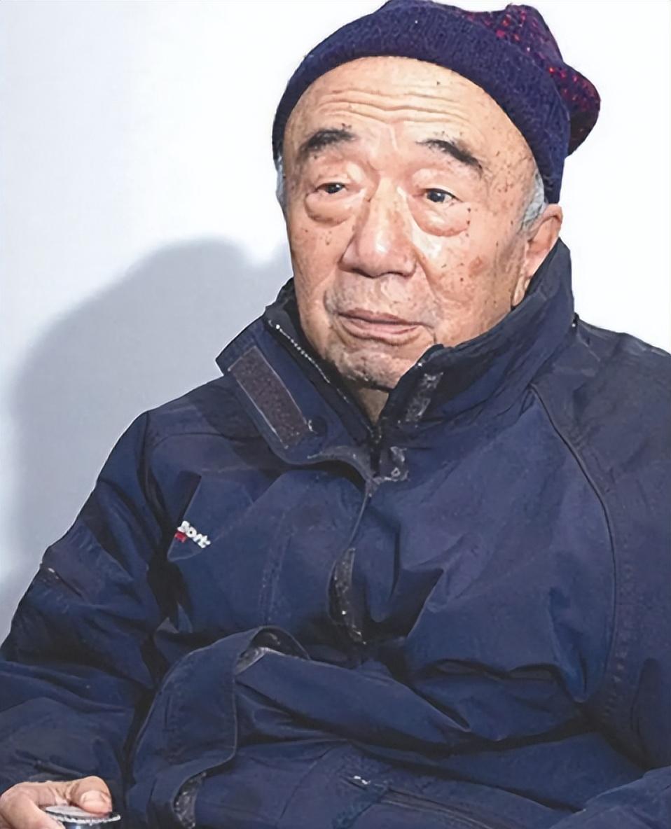 演员李丁:83岁患癌离世,11年后儿子又病逝,遗孀的选择让人感动