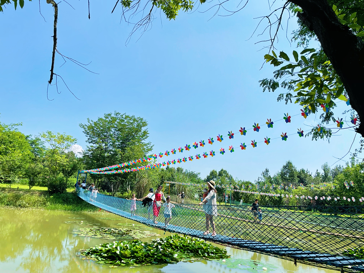 远离都市喧嚣,踏入一片梦幻童"花"世界!广安蜗牛部落即将开园