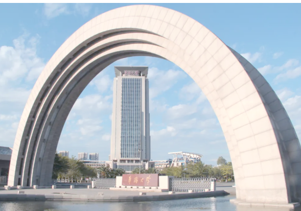 华侨大学厦门与龙舟池校区全景及校园生活揭秘