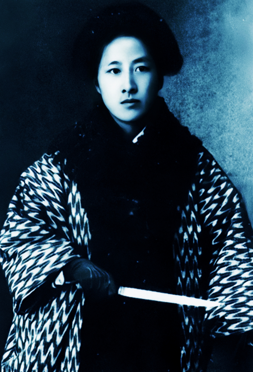 敢于用武装斗争推翻封建王朝的秋瑾,是一位女革命家,妇女解放运动的