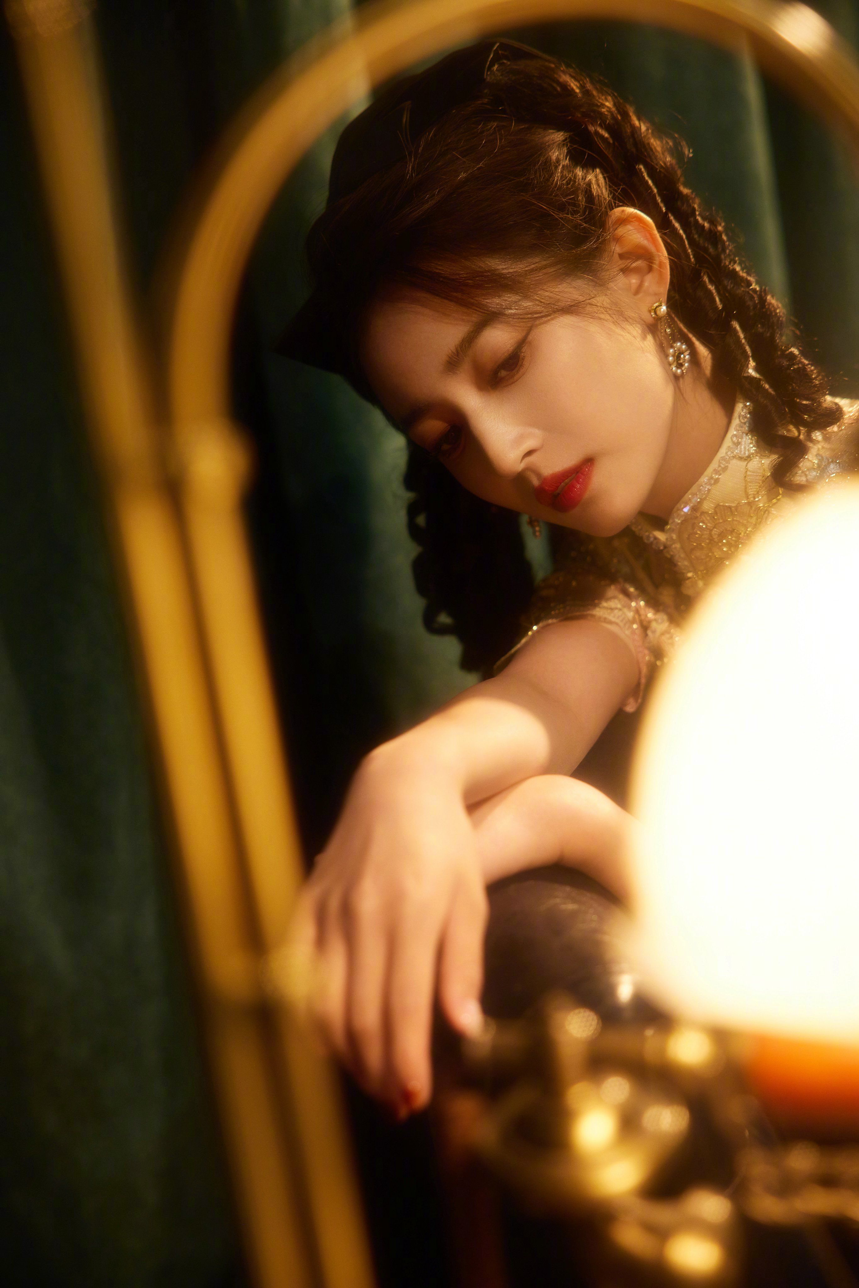 陈钰琪复古色调旗袍写真