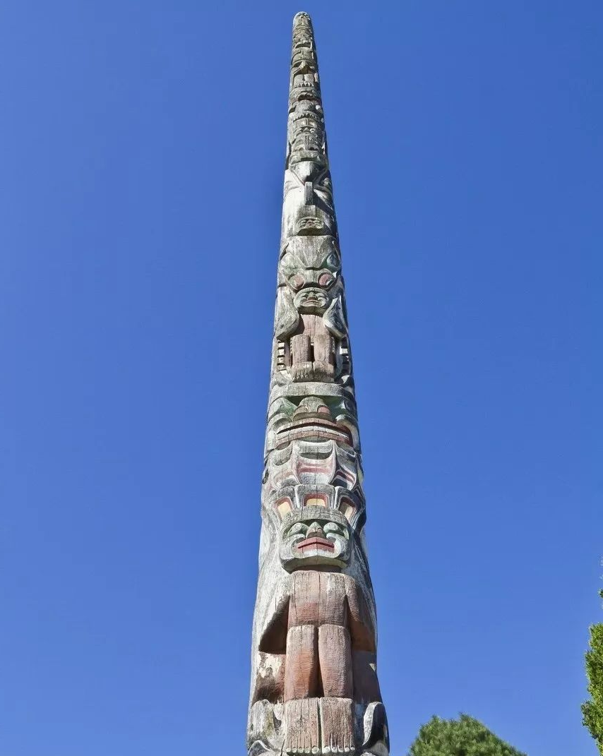 图腾柱绘画课程:孩子们用画笔探索神秘文化