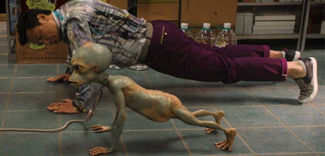 美院线强制下映!王宝强血亏8亿,黄渤疯狂的外星人究竟有何秘密