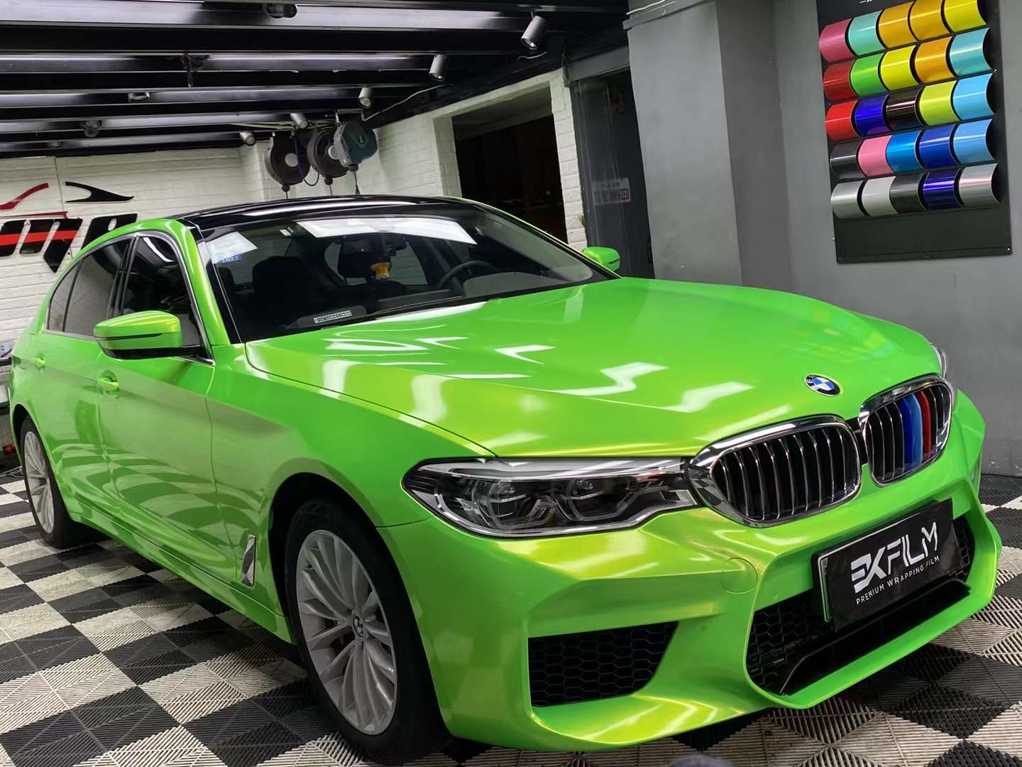 宝马5系改色贴膜ek film幻彩金绿