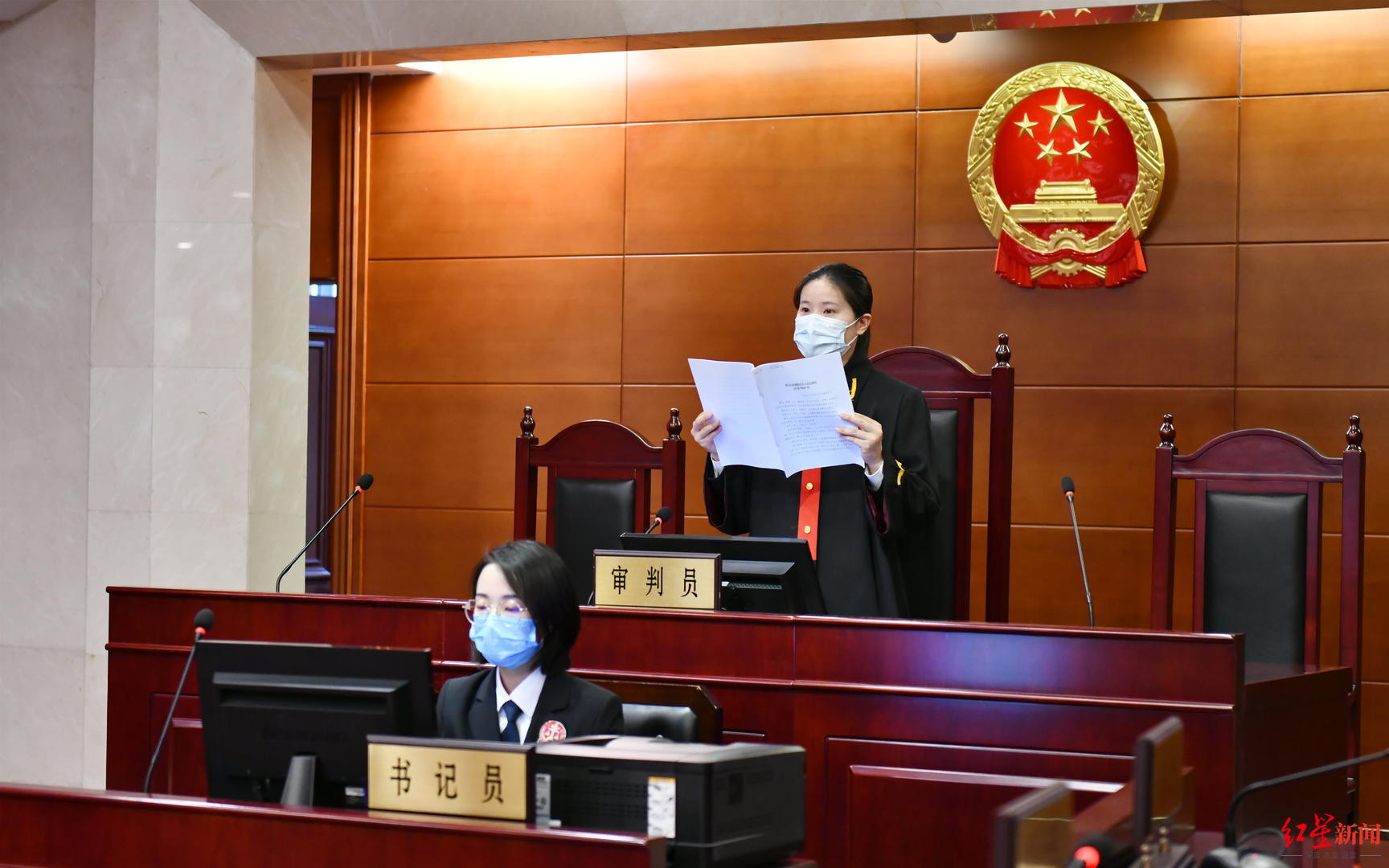 女子买婚介公司vip服务反被相亲对象"借"走40余万