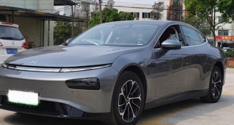 x车标是什么牌子车?车标是一个x是什么车