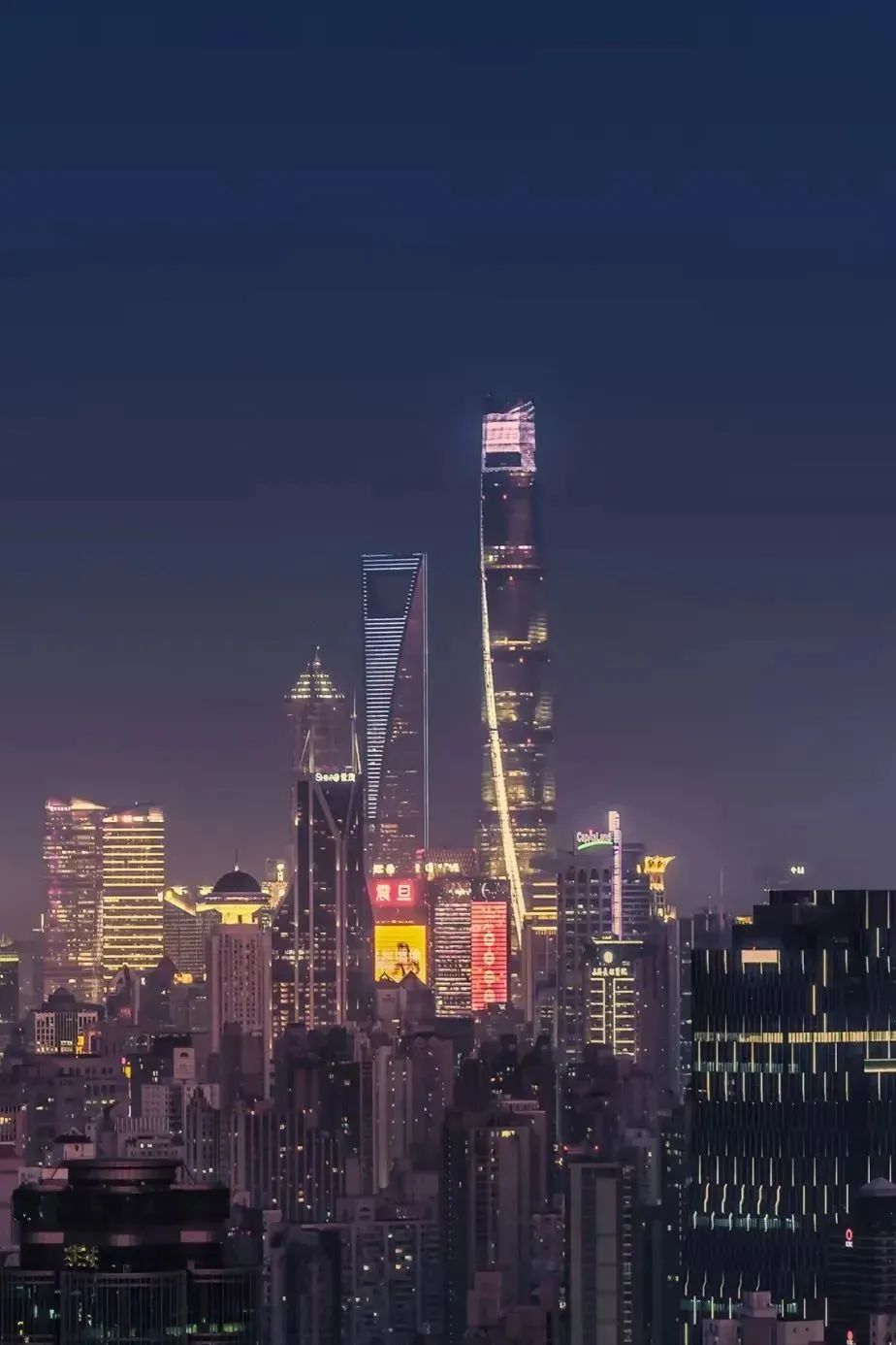 258米高空俯瞰上海!在环球港52层露台邂逅绝美城市风景