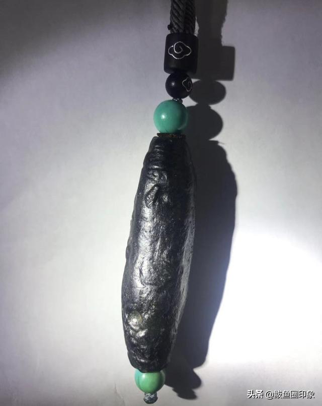 马学珍陨石展讲述来自辽宁营口传承千年的"陨石天珠"