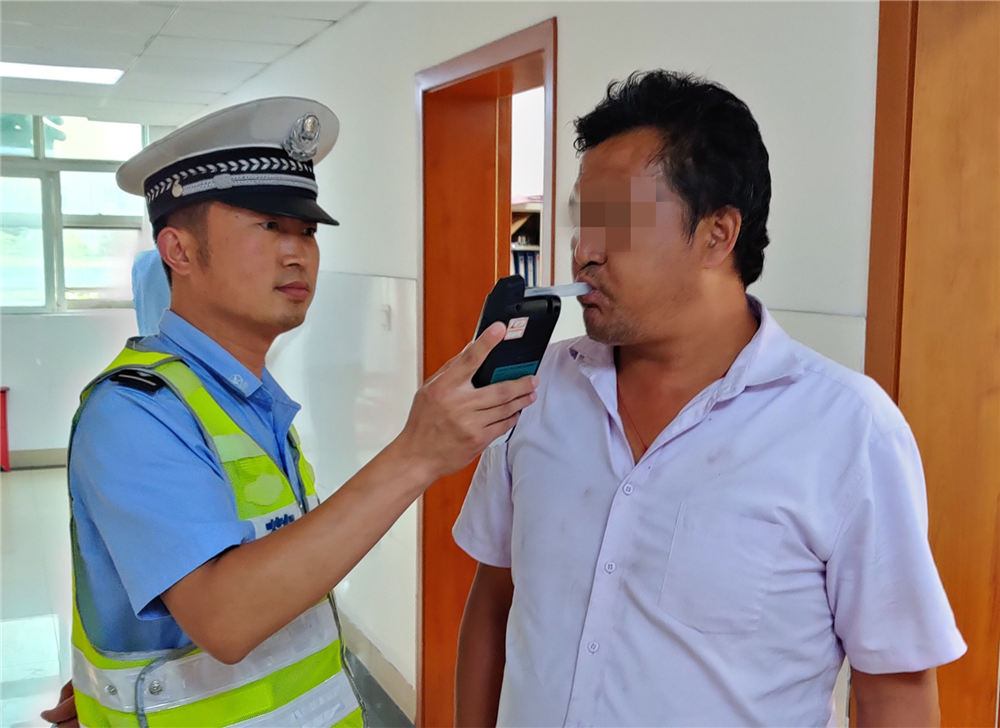 东海这名"酒驾老赖"不思悔改三次酒驾被查