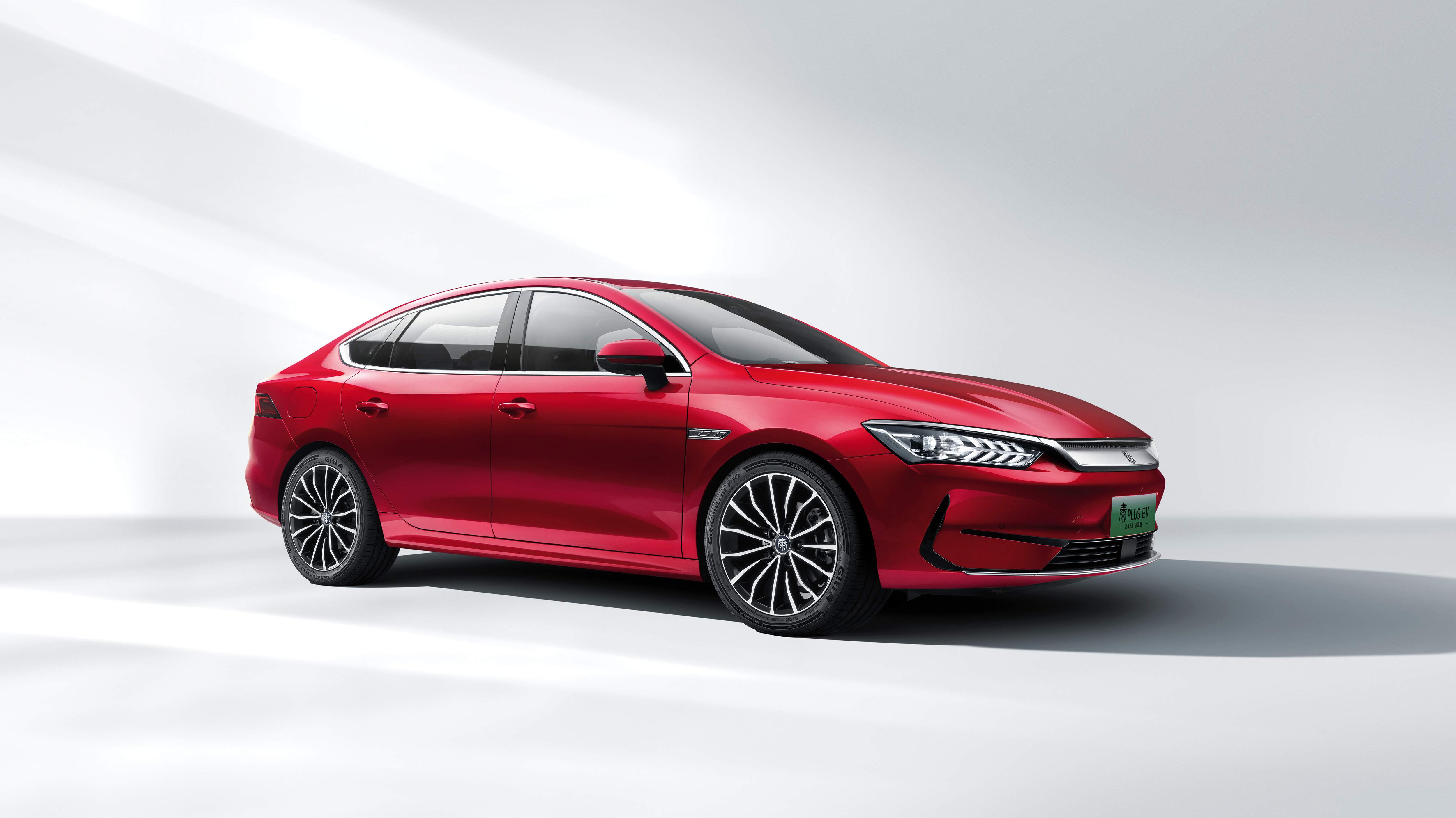 秦统天下,颠覆燃油 秦plus ev 2023冠军版12.98万元起