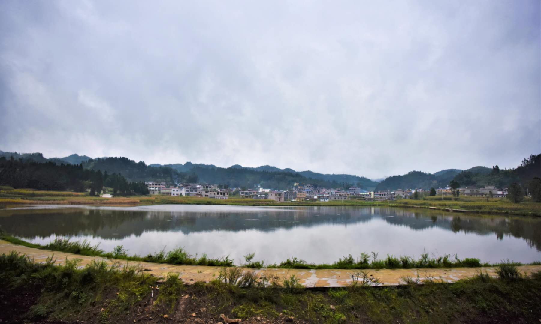 小鱼塘 大实惠——盘州市大山镇古德村带领群众发展水产养殖