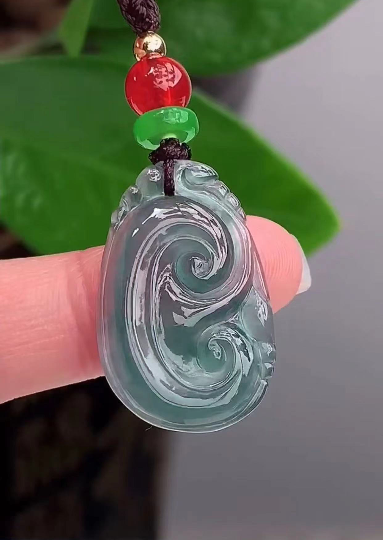 天然翡翠蓝水如意吊坠 玉质细腻 种水好 效果佳