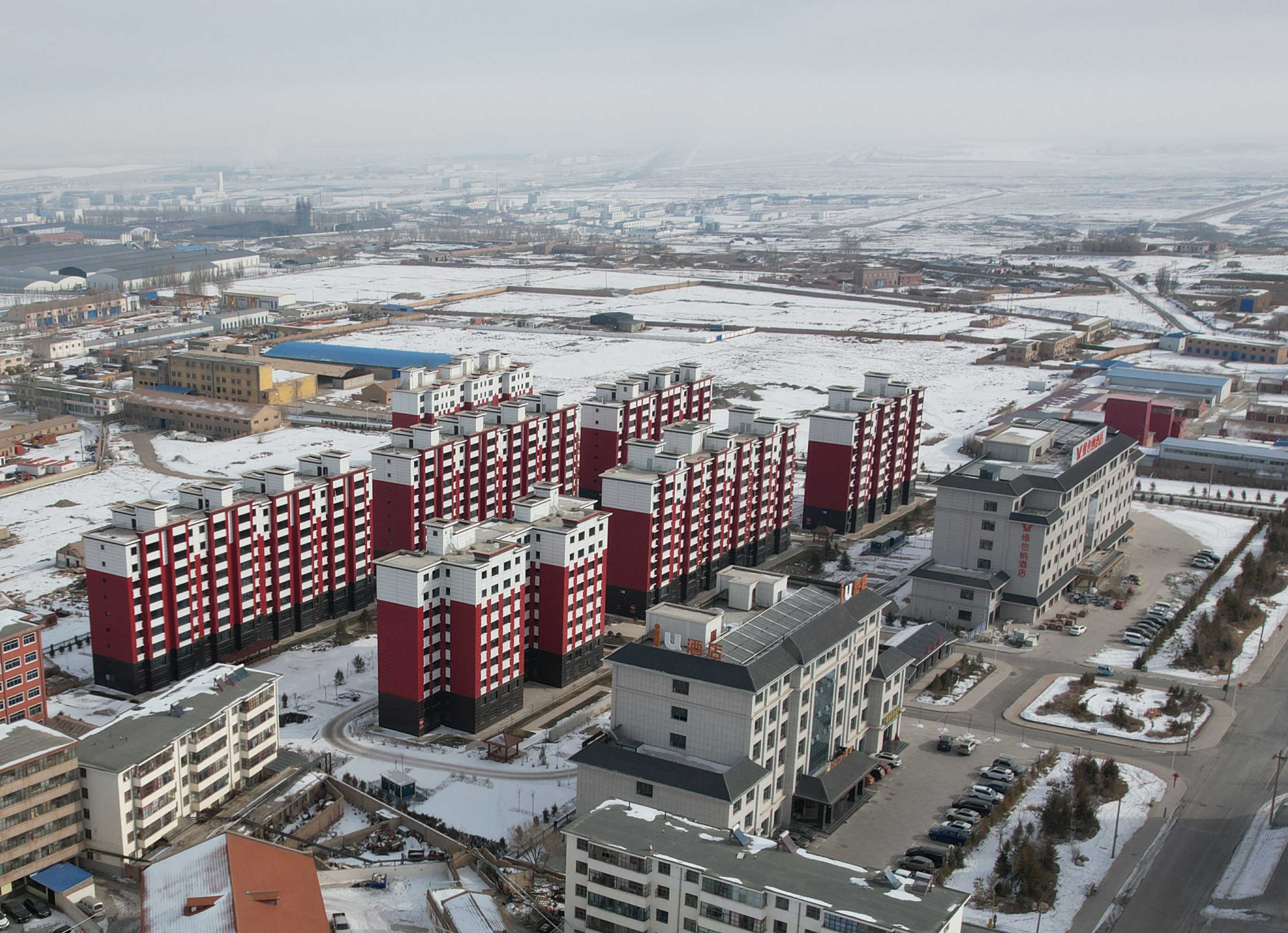 新春走基层丨20多年后,这里的红绿灯再次亮起