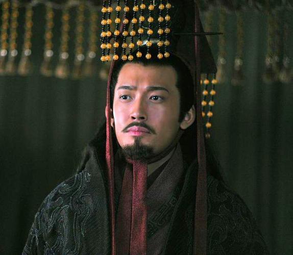 奇闻怪谈:三国大佬们的"内裤战争"