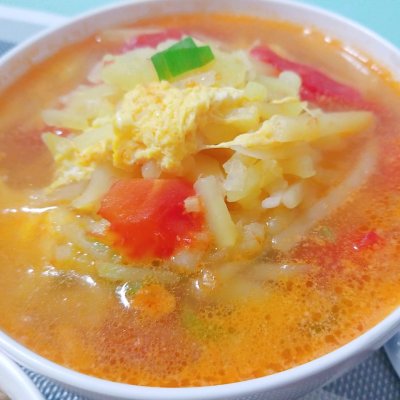 冬天喝西红柿土豆蛋花汤,鲜美又抗寒