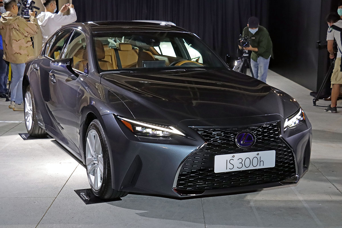 大规模改款后的雷克萨斯is300h在哪些地方变化较大呢