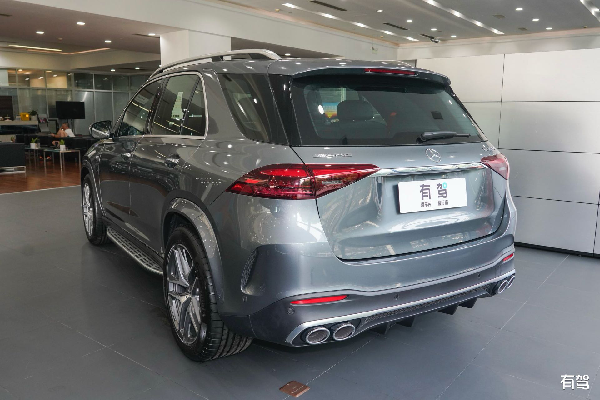 全新2024款奔驰gle53,百万级最具性价比suv,小康家庭的理想选择